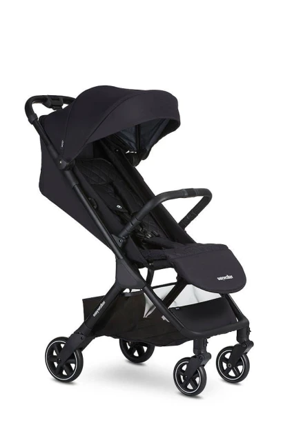 Easywalker-Jackey-Kompaktowy-samoskladajacy-sie-wozek-spacerowy-z-torba-transportowa-Shadow-Black-7019_11.jpg
