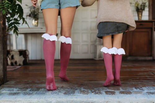 mamas_feet_PODKOLANOWKI-ANIOLEK_malina-2.jpg