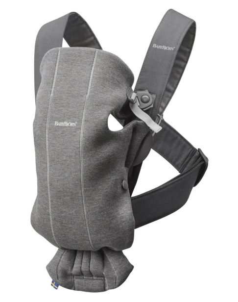 pol_pl_BABYBJORN-MINI-3D-Jersey-nosidelko-Ciemny-Szary-4197_1.jpg
