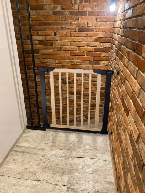 Bramka-zabezpieczająca-barierka -Maxi-gate-Loft-9