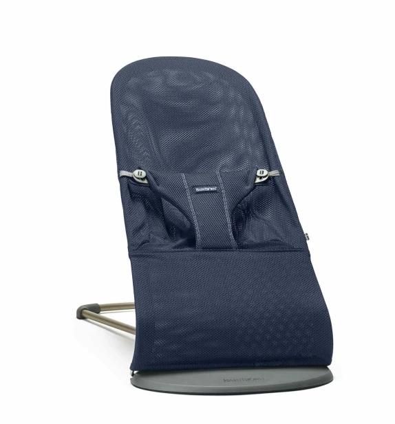 pol_pl_BABYBJORN-lezaczek-BLISS-MESH-Granatowy-3772_4.jpg