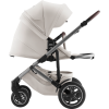 10_SMILE_5Z_SoftTaupe_CalmGrey_BrownHandle_01_RWF_Lieflat_2024_72dpi_2000x2000.png
