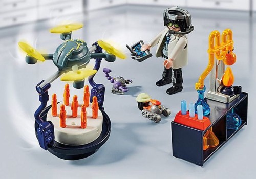 Playmobil-MyLife-71450-Naukowiec-z-robotami-Marka-Playmobil.jpg