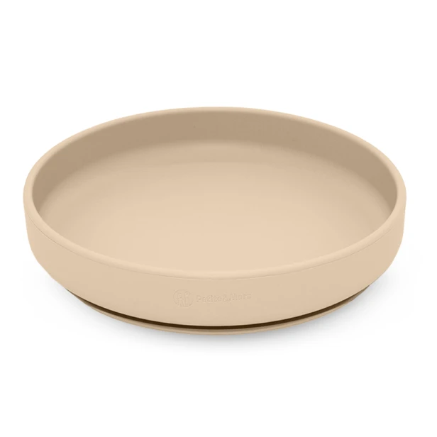 PETITE&MARS Silikonowy talerzyk z przyssawką TAKE&MATCH 6m desertsand+.png