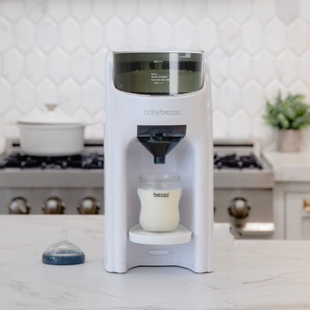 Baby-Brezza-Formula-Pro-Advanced-All-White-.jpg