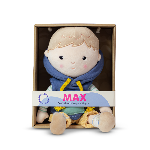 PETITE&MARS Pluszowa laleczka Max (2).png