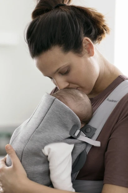 BABYBJORN MINI 3D Jersey - nosidełko Szare 2